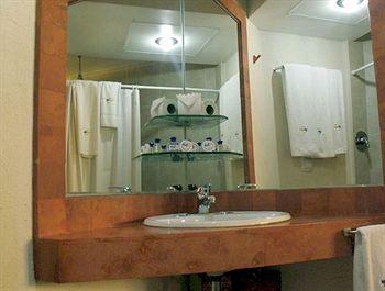 Ibeurohotel Expo Hotel 3*