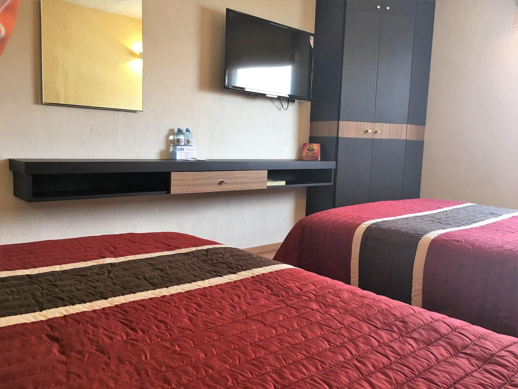 Ibeurohotel Expo Hotel 3*