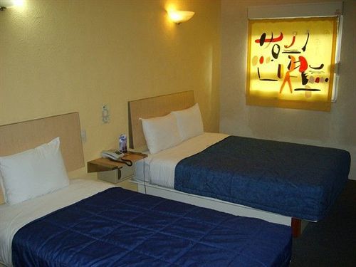 Ibeurohotel Expo 3*